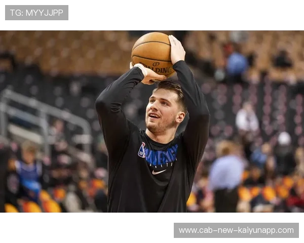 东契奇连控时间，达拉斯独行侠不给机会