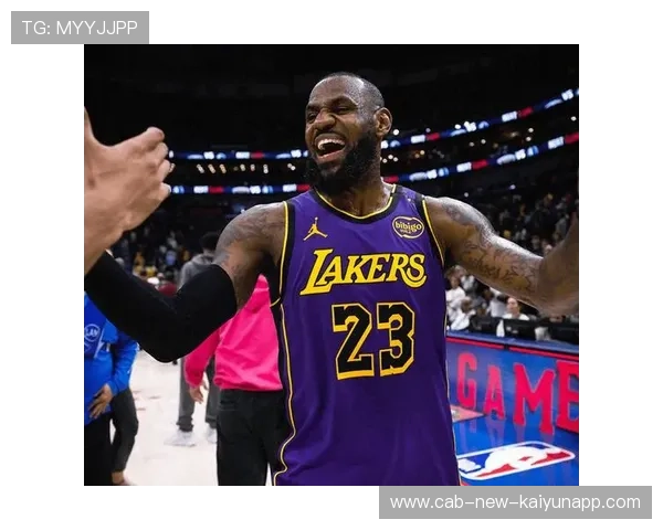 湖人在詹姆斯的带领下击败对手，连续胜场刷新战绩！，湖人詹姆斯上场吗