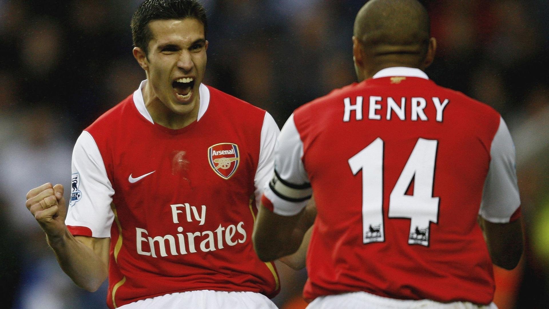 球迷热情低迷的根本原因是什么,为什么有些球迷对他的球队如此着迷